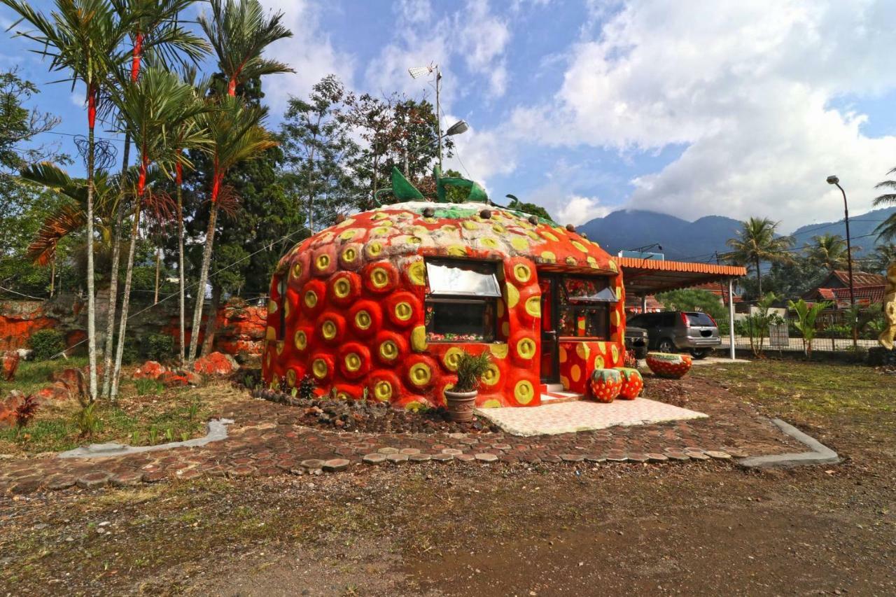 Hotel Agung Permata Artha Cipanas  Exterior photo
